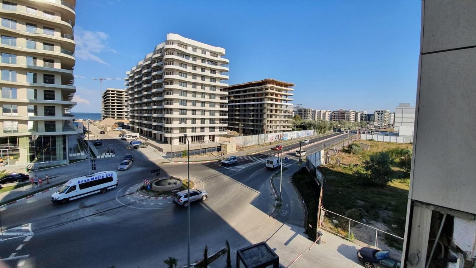 Lakeside Studio Mamaia Central Exterior photo